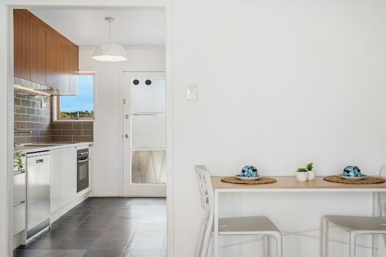 Photo of property in 7/31 Blease Street, New Lynn, Auckland, 0600