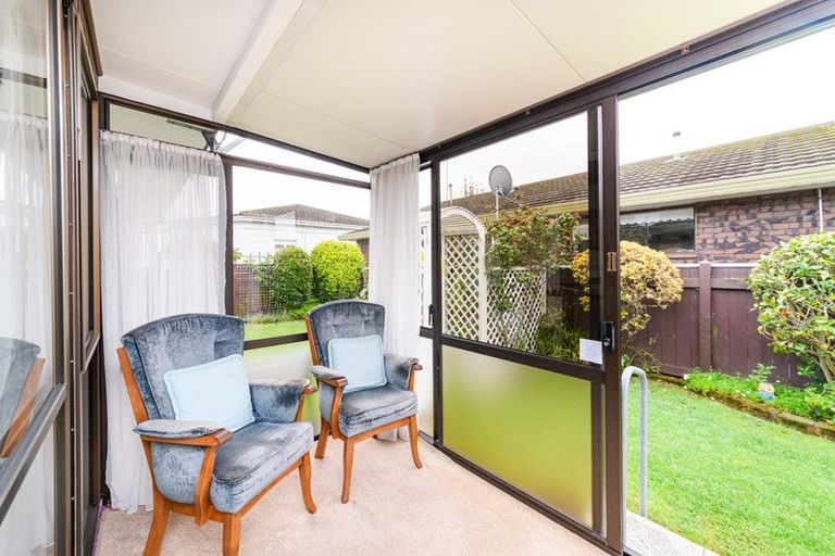 Photo of property in 4 Mcarthur Street, Terrace End, Palmerston North, 4410