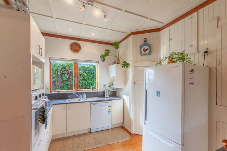 Photo of property in 611 Saint Aubyn Street West, Saint Leonards, Hastings, 4120