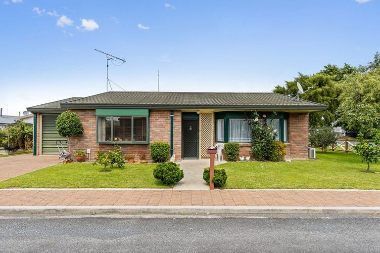 Photo of property in 110 Burns Street, Leamington, Cambridge, 3432