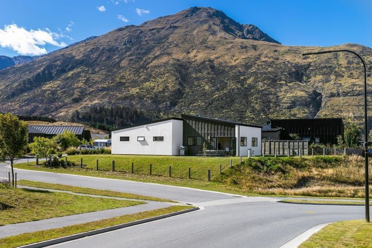 Photo of property in 37 Marston Road, Lower Shotover, Queenstown, 9304