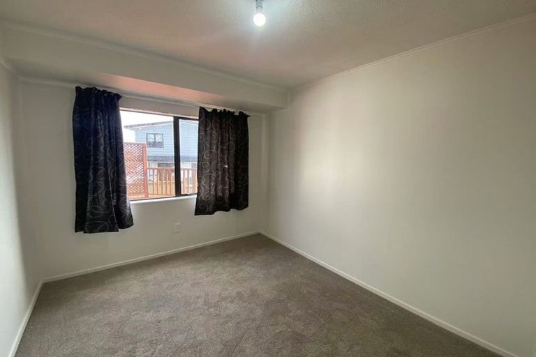 Photo of property in 23 Greenstone Place, Clover Park, Auckland, 2019
