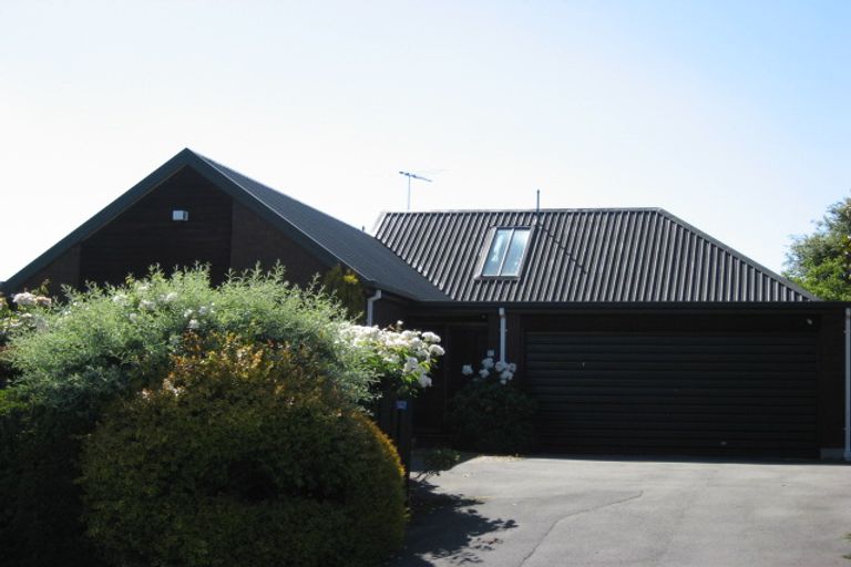 Photo of property in 6 Westgrove Avenue, Avonhead, Christchurch, 8042