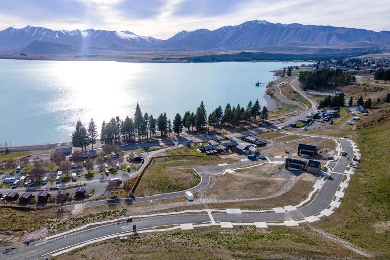 Photo of property in 17 Petes Place, Lake Tekapo, 7999