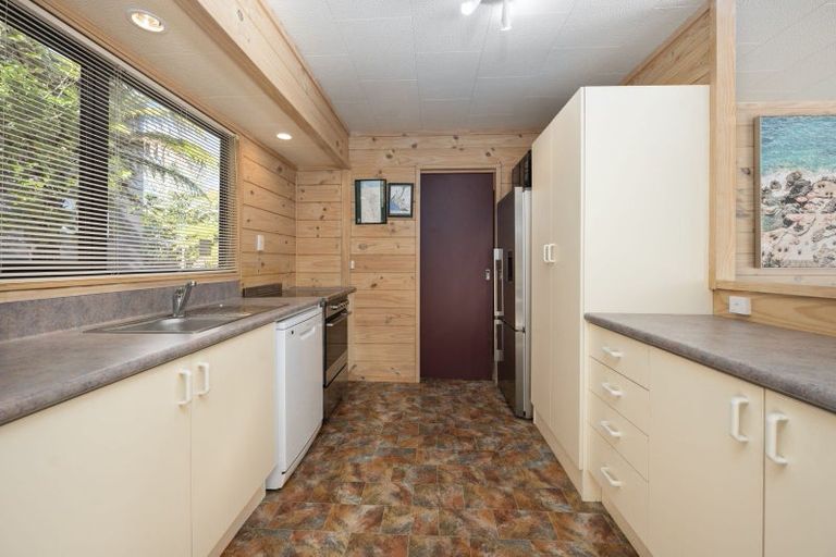 Photo of property in 2/58 Kinloch Road, Kinloch, Taupo, 3377