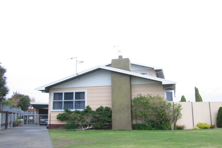 Photo of property in 8 Fife Crescent, Tamatea, Napier, 4112