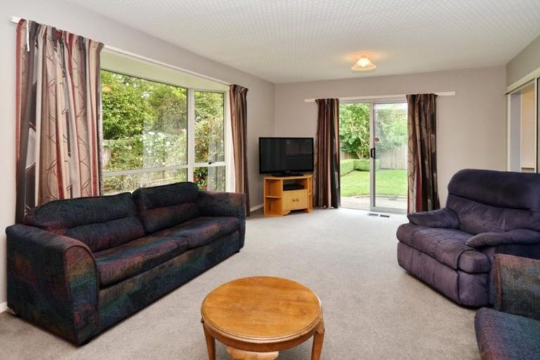 Photo of property in 93 Oakhampton Street, Hornby, Christchurch, 8042