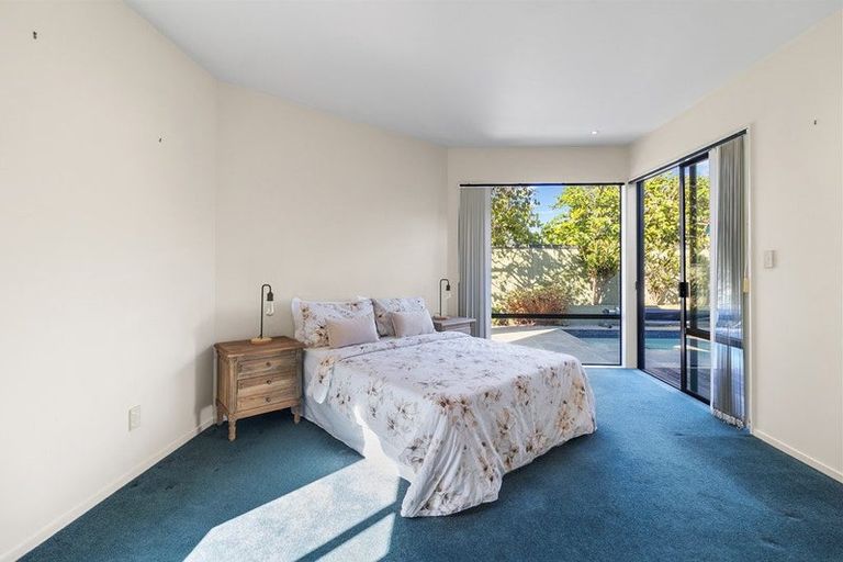 Photo of property in 25 Bucklands Beach Road, Bucklands Beach, Auckland, 2012