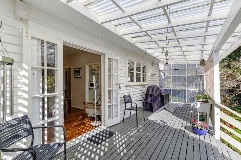 Photo of property in 62 Norton Park Avenue, Fairfield, Lower Hutt, 5011