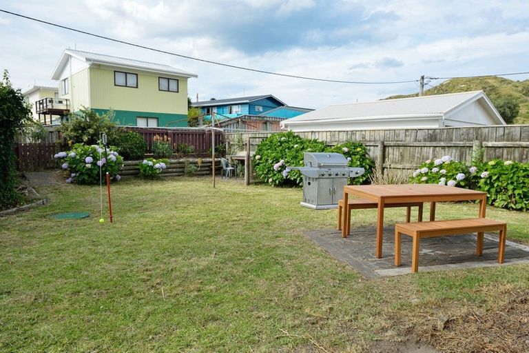 Photo of property in 417 Ormond Drive, Mahia, 4198