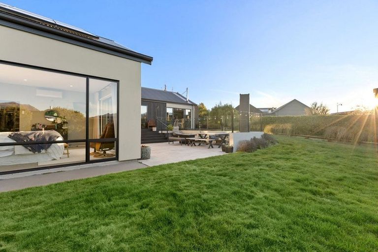 Photo of property in 47 Minaret Ridge, Wanaka, 9305