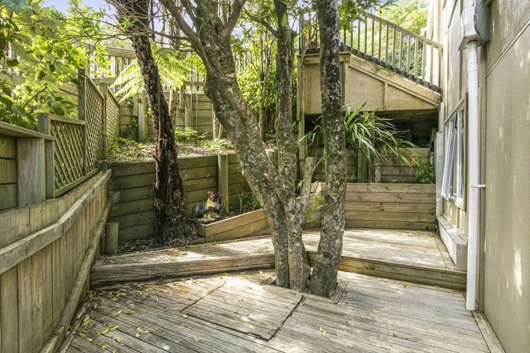 Photo of property in 51a Maungaraki Road, Korokoro, Lower Hutt, 5012