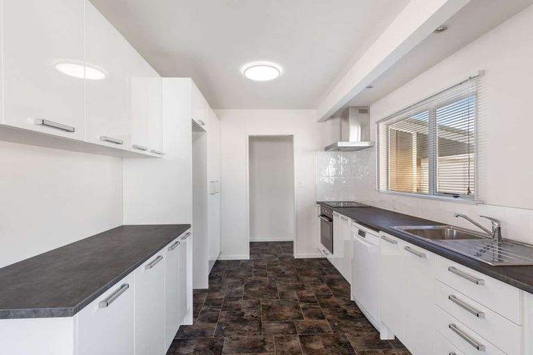 Photo of property in 14a Mildmay Road, Henderson, Auckland, 0610