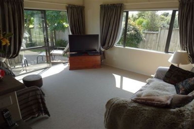 Photo of property in 25 Araminta Place, Beachlands, Auckland, 2018