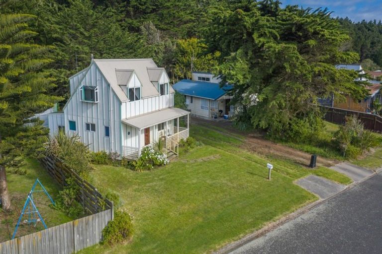 Photo of property in 23 Hydrabad Drive, Waitarere Beach, Levin, 5510