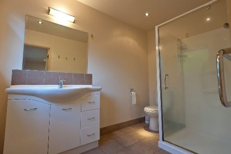 Photo of property in 6g Twin Court, Albany, Auckland, 0632