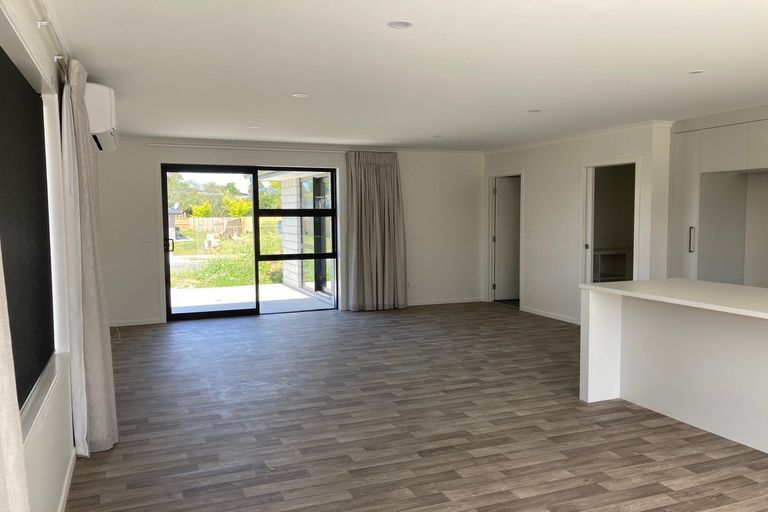 Photo of property in 36 Acacia Avenue, Kihikihi, Te Awamutu, 3800