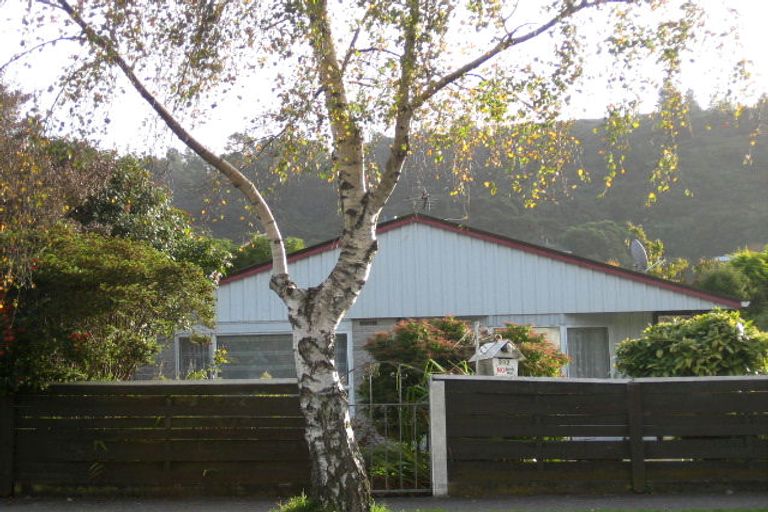 Photo of property in 292 Stokes Valley Road, Stokes Valley, Lower Hutt, 5019