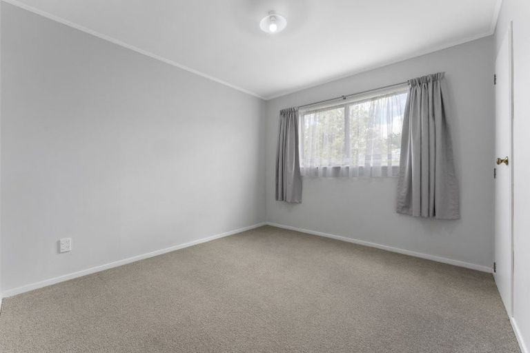 Photo of property in 23 Chadwick Place, Highbury, Palmerston North, 4412