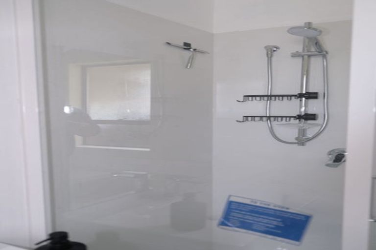 Photo of property in 2/68 Sabys Road, Halswell, Christchurch, 8025