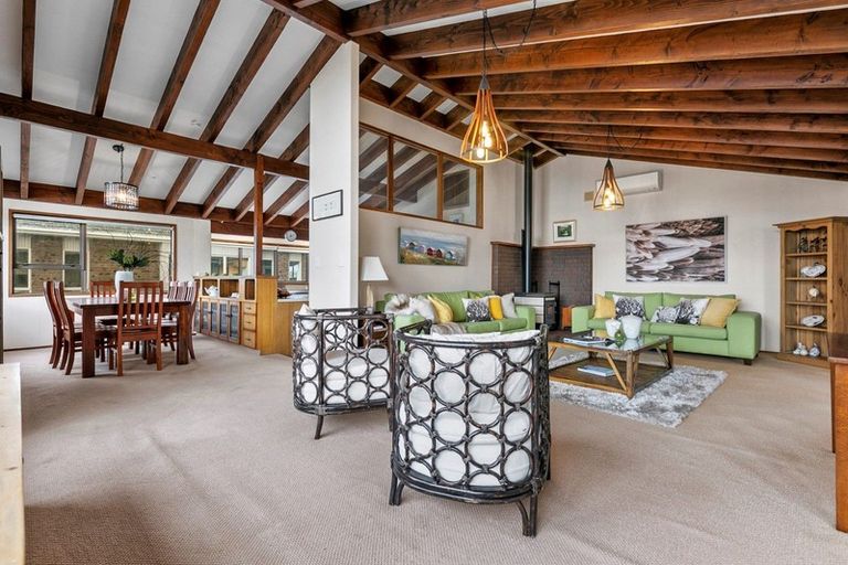 Photo of property in 88 Marine Parade, Mount Maunganui, 3116