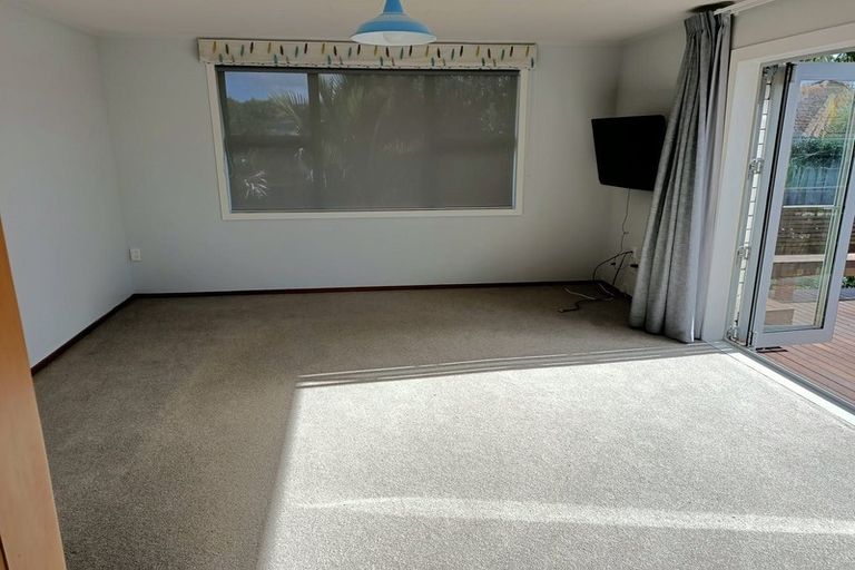 Photo of property in 127 Welcome Bay Road, Welcome Bay, Tauranga, 3112