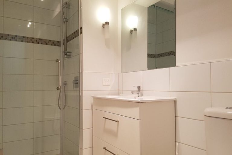 Photo of property in 820/12 Northcross Drive, Oteha, Auckland, 0632