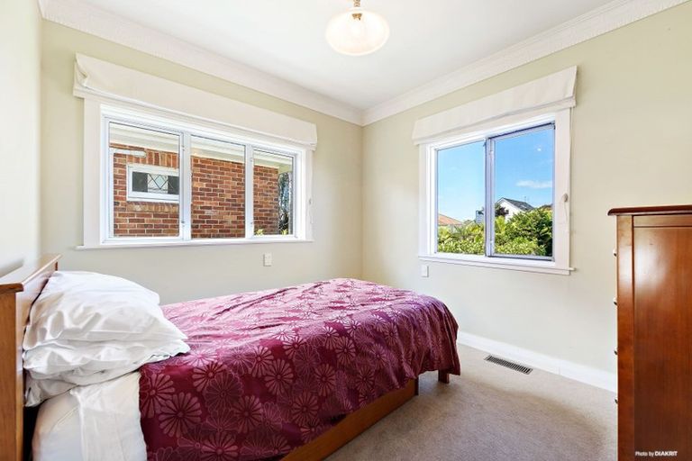 Photo of property in 399 Lake Road, Takapuna, Auckland, 0622