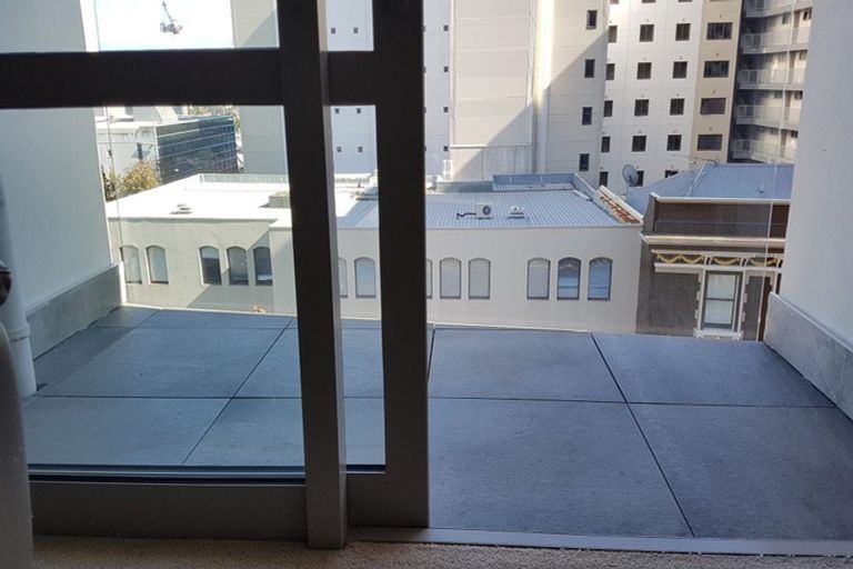 Photo of property in 820/12 Northcross Drive, Oteha, Auckland, 0632