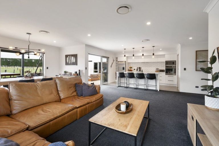 Photo of property in 42 Accolade Street, Maewa, Feilding, 4702