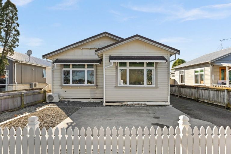 Photo of property in 247 Georges Drive, Napier South, Napier, 4110