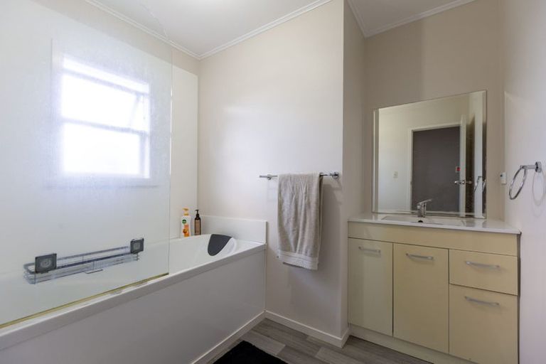 Photo of property in 17 Leather Street, Huntly, 3700