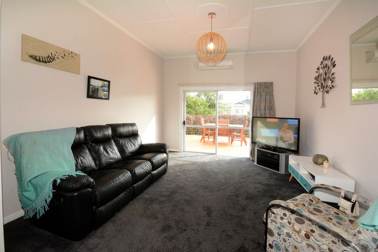 Photo of property in 24 Oakland Street, Andersons Bay, Dunedin, 9013