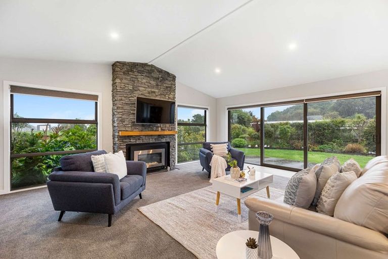 Photo of property in 16 Kilsby Place, Levin, 5510