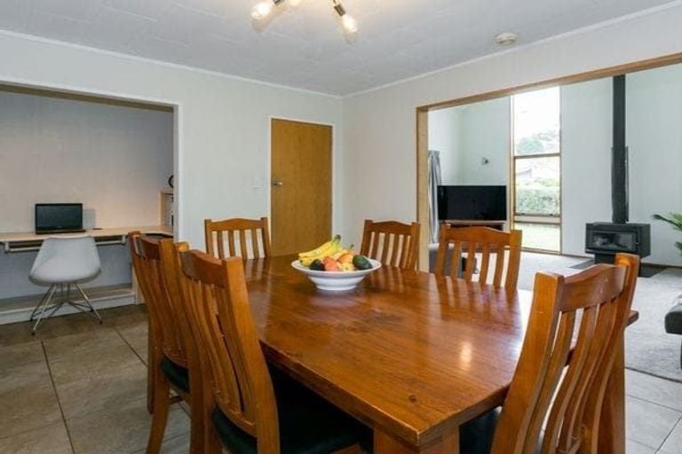 Photo of property in 16 Ngarimu Crescent, Taradale, Napier, 4112