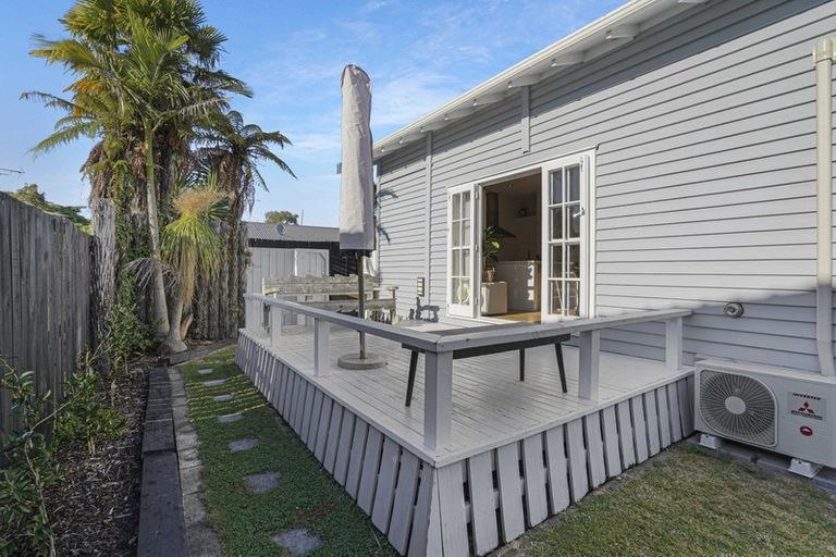 Photo of property in 8a Bains Avenue, Hamilton East, Hamilton, 3216