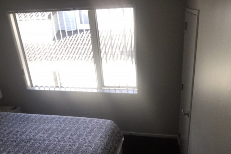 Photo of property in 70 Ngataringa Road, Devonport, Auckland, 0624