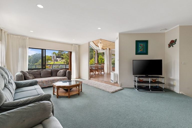 Photo of property in 41 Kate Sheppard Avenue, Torbay, Auckland, 0630