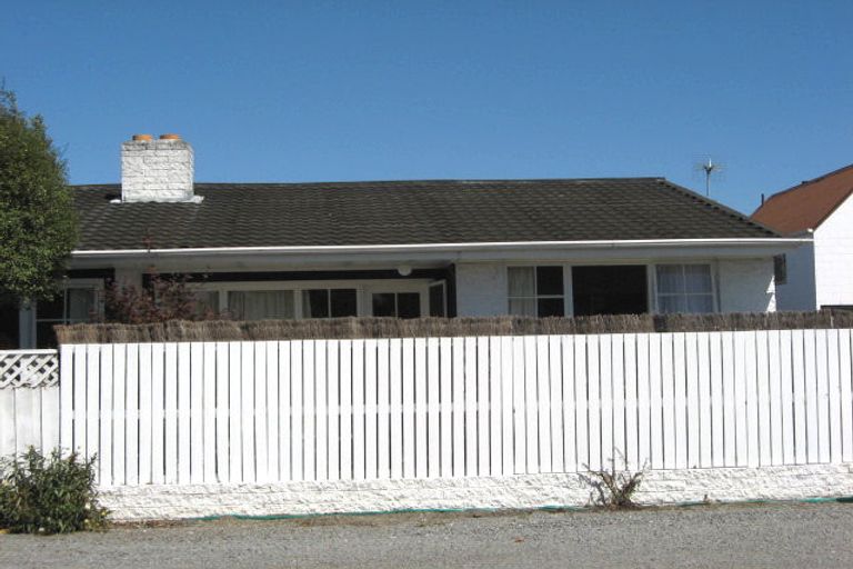 Photo of property in 2/104 Office Road, Merivale, Christchurch, 8014