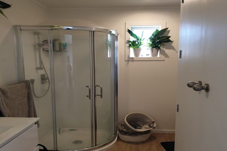 Photo of property in 96 Wharf Road, Clarks Beach, Pukekohe, 2679