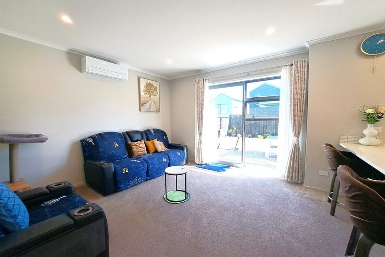 Photo of property in 28 Kauri Amber Road, Westgate, Auckland, 0614