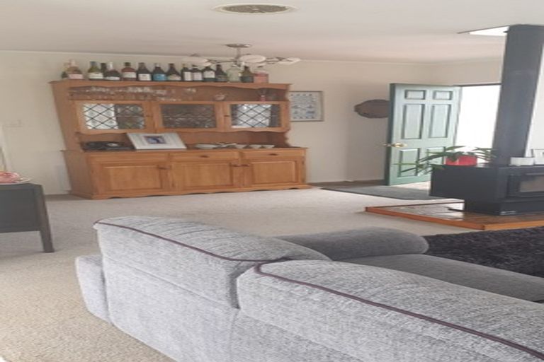 Photo of property in 20 Harbour Crest Drive, Waiuku, 2123