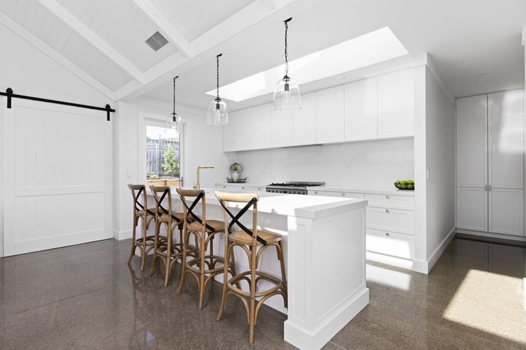 Photo of property in 25 Grooby Place, Havelock North, 4130