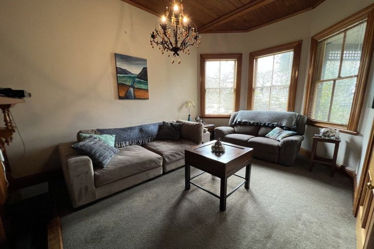 Photo of property in 36 Ranfurly Street, Hokowhitu, Palmerston North, 4410