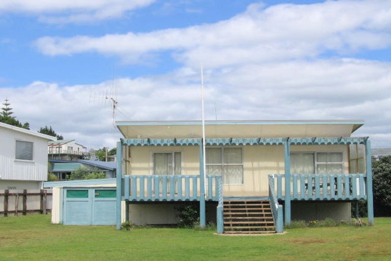 Photo of property in 54 Broadway Road, Waihi Beach, 3611