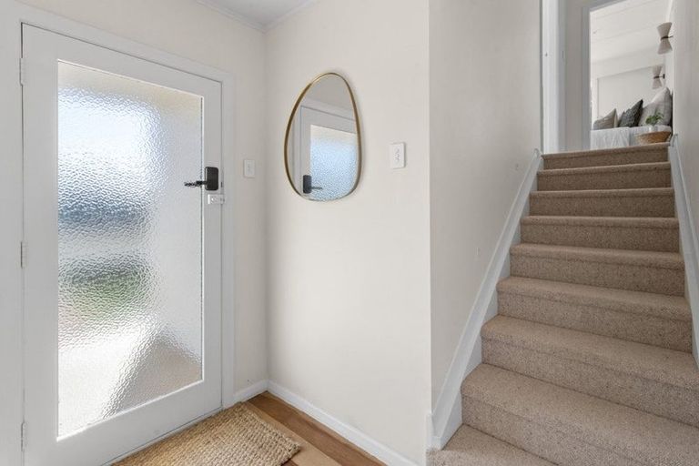 Photo of property in 1 Galt Street, Hawera, 4610