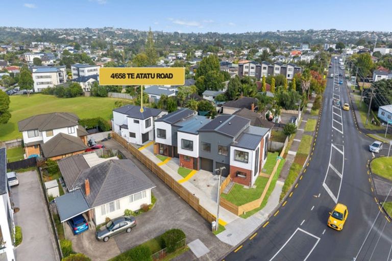 Photo of property in 658d Te Atatu Road, Te Atatu Peninsula, Auckland, 0610