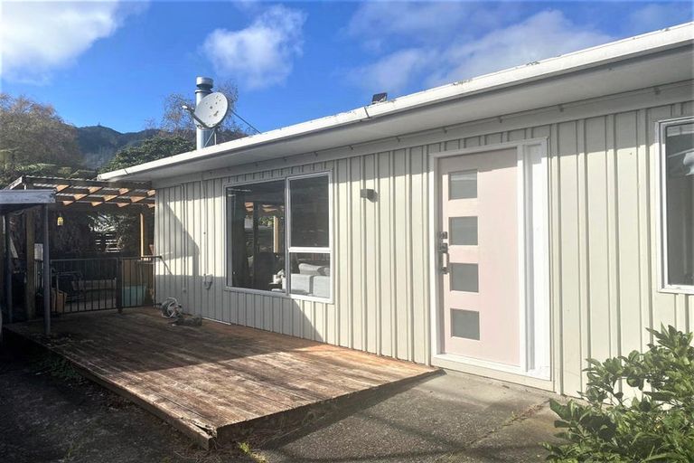 Photo of property in 3/10 Raukawa Street, Stokes Valley, Lower Hutt, 5019