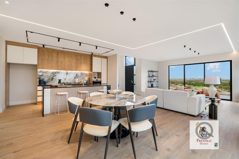 Photo of property in 26 Evergreen Parade, Rosehill, Papakura, 2113