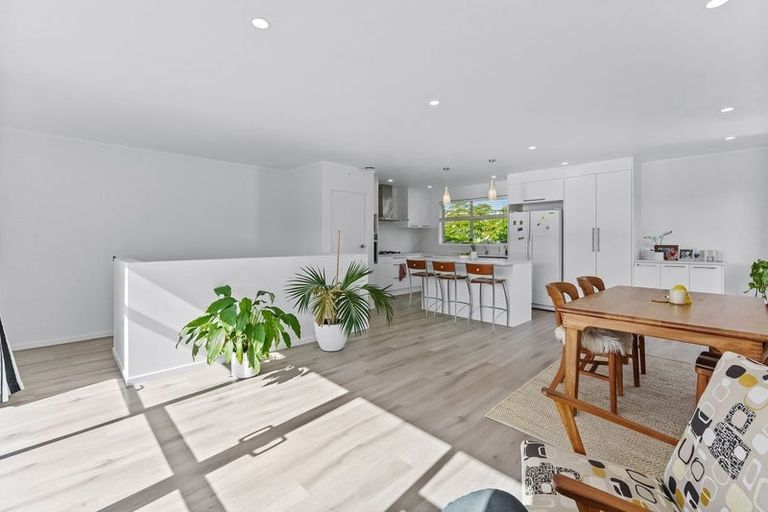 Photo of property in 662 Beach Road, Browns Bay, Auckland, 0630